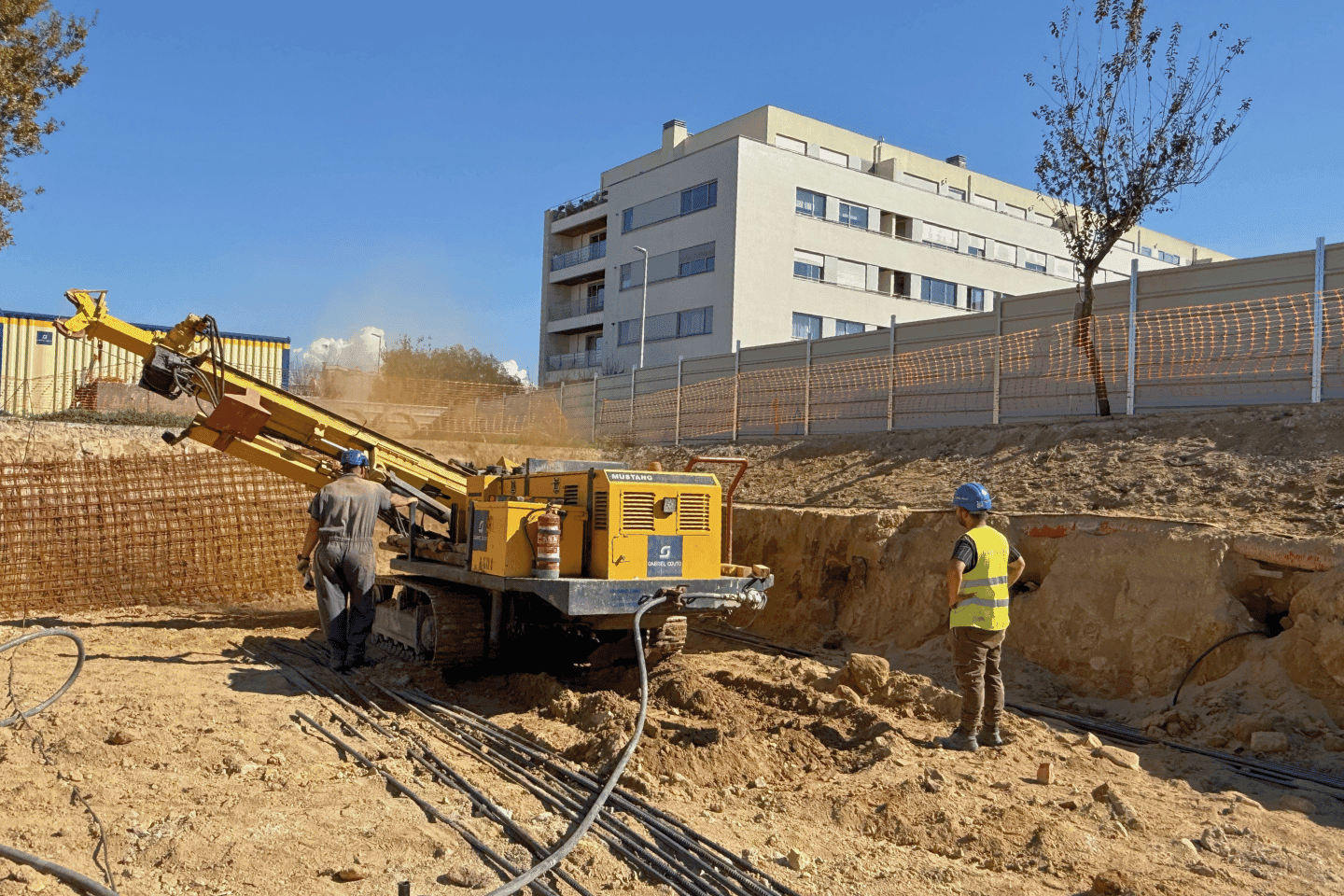 Execução de obra de contenção