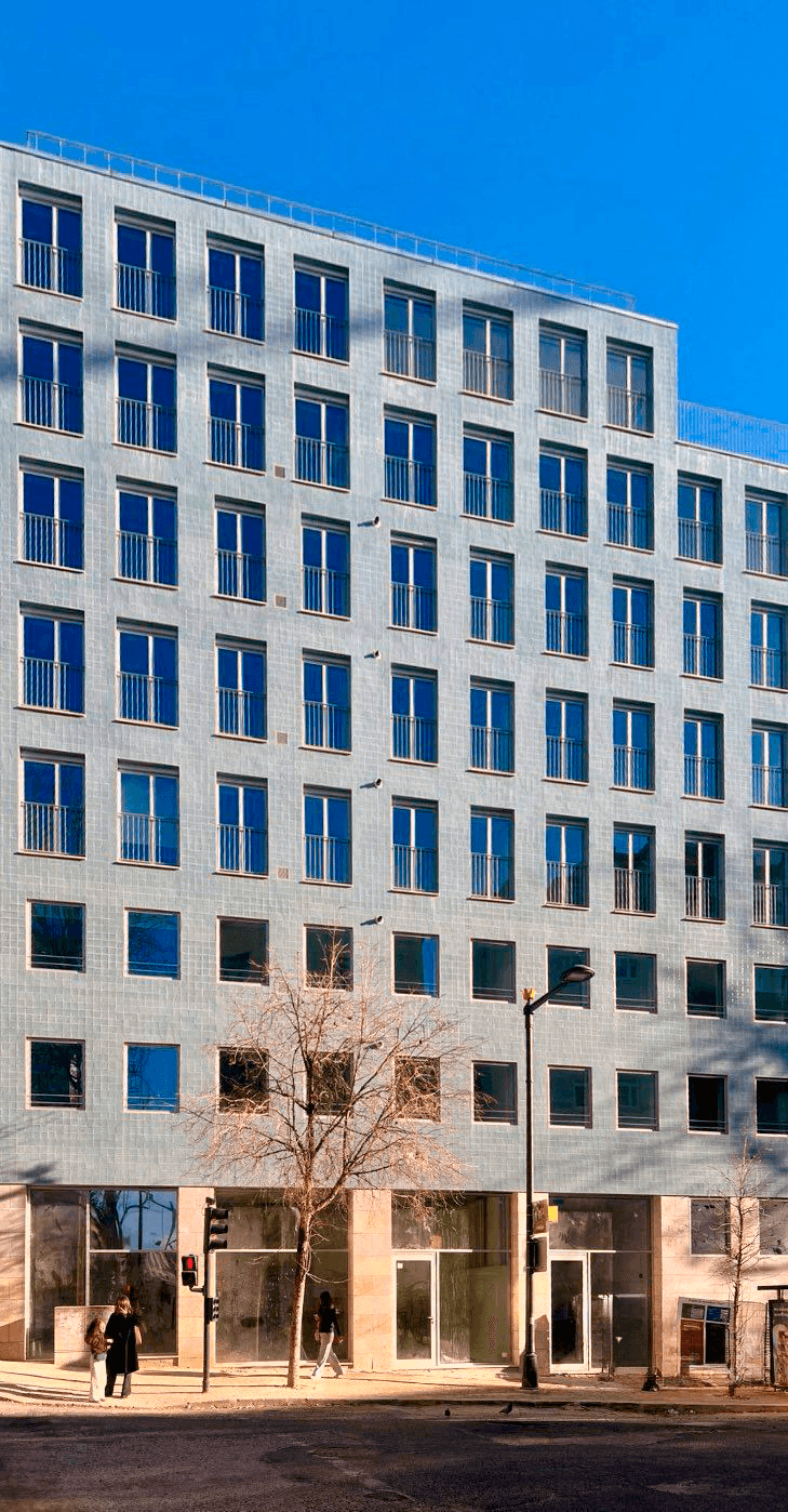 CONSTRUÇÃO DE UM IMÓVEL NA PRAÇA JOSÉ FONTANA E NA RUA SOUSA MARTINS 3