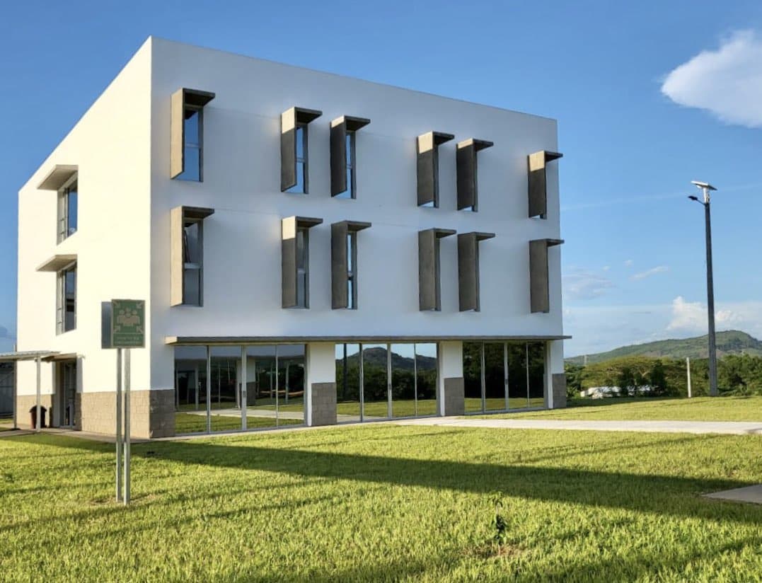 Concepção e Construção do Posto Fronteiriço de El Amatillo 4